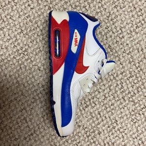 Nike Air Max size 5.5 youth